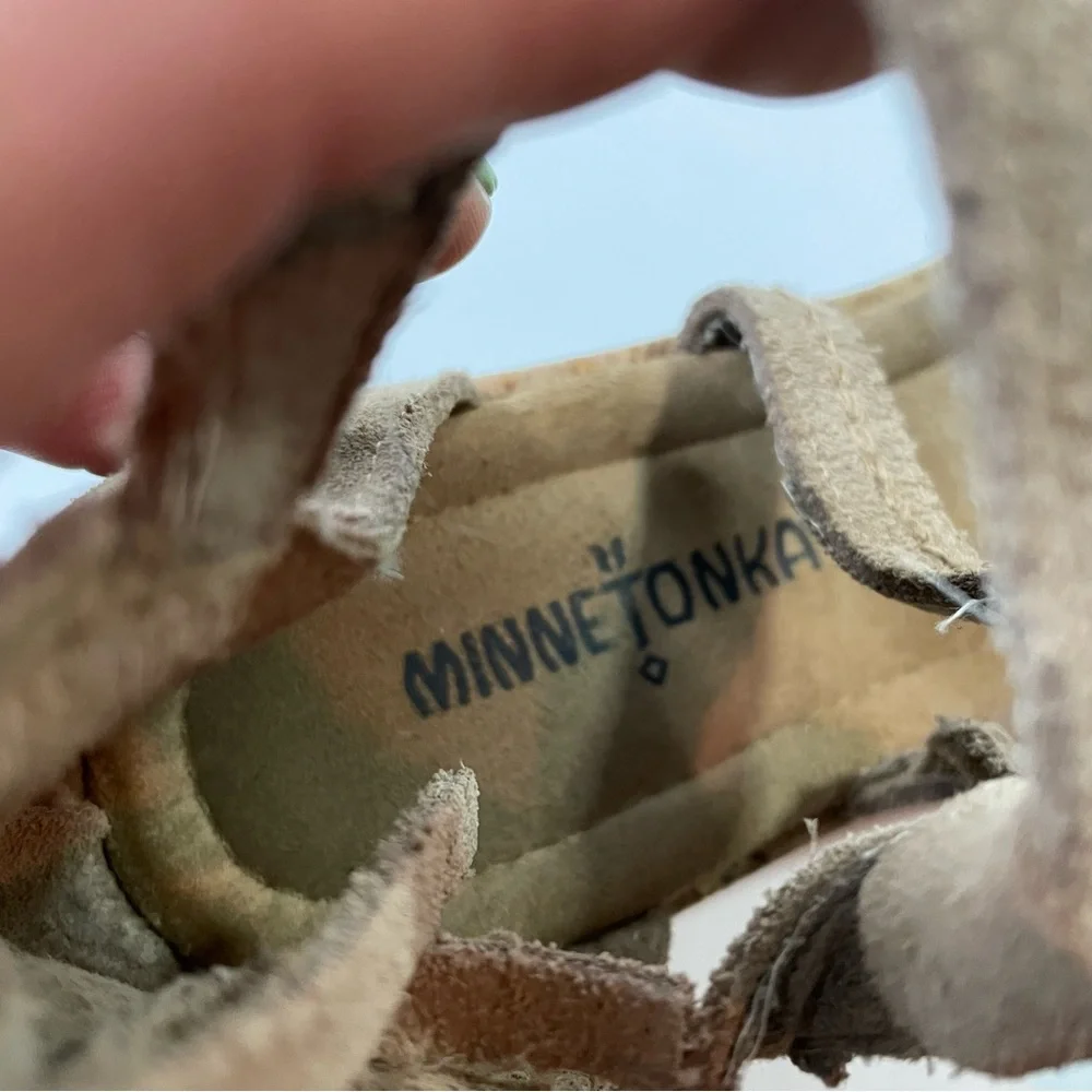 Minnetonka Boho Bohemian Casual Cork Wedge Sandal Shoes Size 8 Tassel Decoration